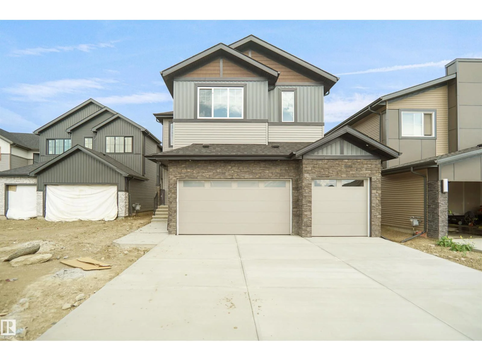 4007 41 ST, Beaumont - 7 bedroom Detached Single Family for sale