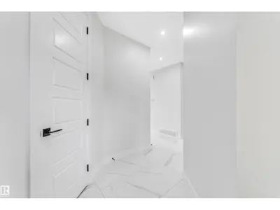 Interior photo 4 of 4306 36 ST