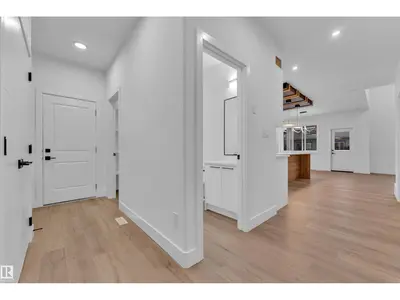 Interior photo 4 of 209 BASIN CO