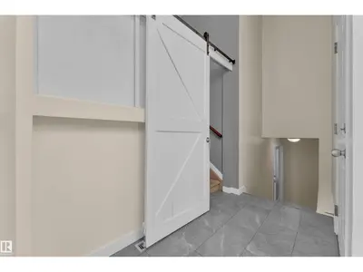 Interior photo 4 of 829 BLACKLOCK WY SW