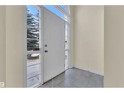 Interior photo 3 of 829 BLACKLOCK WY SW