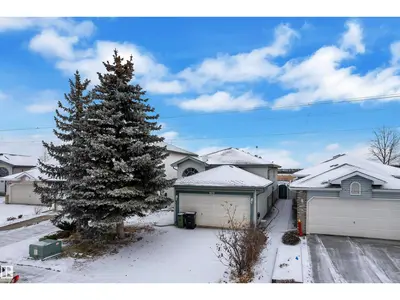 Interior photo 1 of 829 BLACKLOCK WY SW