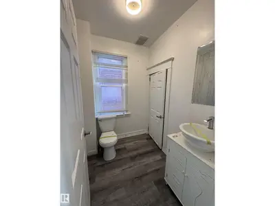 Interior photo 4 of 10730 92 ST NW