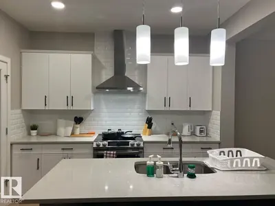 Interior photo 2 of 9474 Pear Cres CR SW