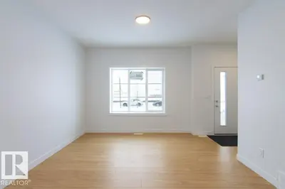 Interior photo 4 of 683 Cambrian BV