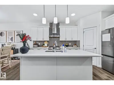 Interior photo 3 of 34 EDEN LI