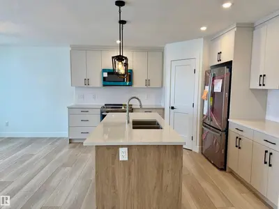 Interior photo 3 of 5122 53a AV