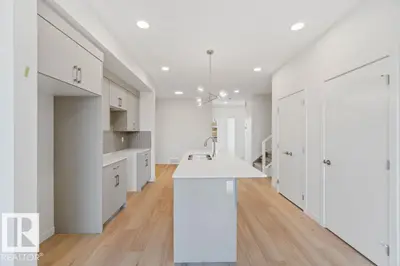 Interior photo 2 of 150 GARNEAU GA