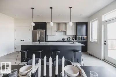 Interior photo 1 of 163 GARNEAU GA