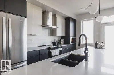 Interior photo 4 of 163 GARNEAU GA