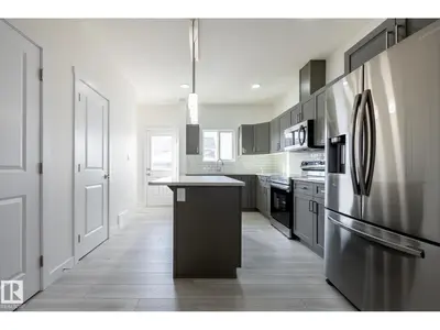 Interior photo 3 of 35 Renwyck PL