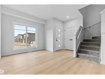 Interior photo 3 of 6373 KING WD SW