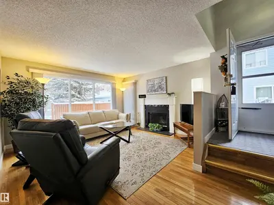 Interior photo 3 of #10 35 GARDEN RD