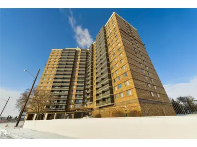 Interior photo 2 of #601 13910 STONY PLAIN RD NW