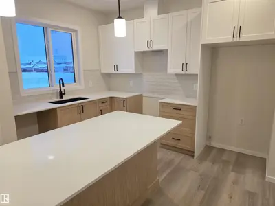 Interior photo 4 of 25 FICUS WY