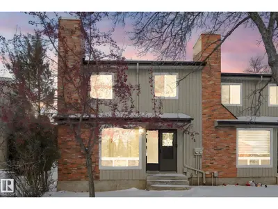 Interior photo 1 of 11811 32A AV NW