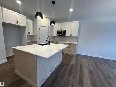 Interior photo 4 of 34 FICUS WY