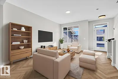 Interior photo 4 of 1325 KESWICK DR SW