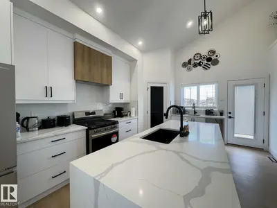 Interior photo 3 of #Upper 8903 MAYDAY WY SW