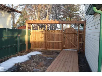 Interior photo 2 of 4508 52 St.