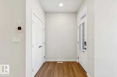 Interior photo 2 of 318 26 ST SW