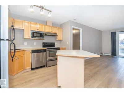 Interior photo 4 of #119 245 EDWARDS DR SW