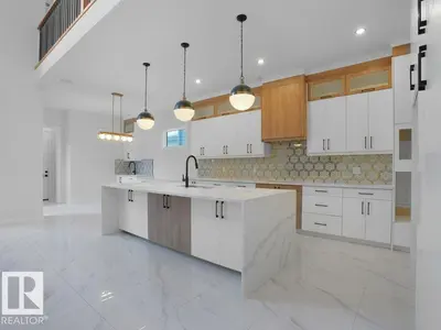 Interior photo 1 of 6131 CRAWFORD DR SW