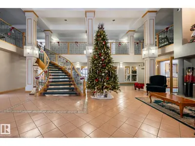 Interior photo 2 of #323 200 BETHEL DR