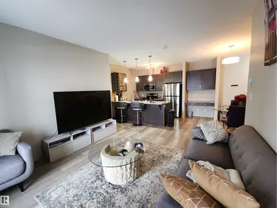 Interior photo 4 of #403 1004 ROSENTHAL BV NW