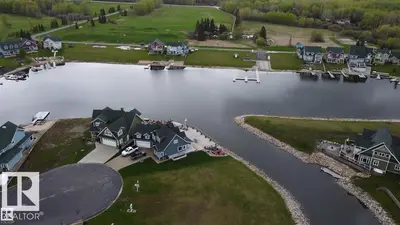 Interior photo 2 of 28 Sunset Harbour