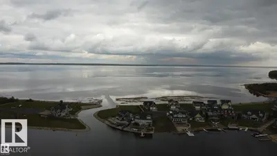 Interior photo 3 of 28 Sunset Harbour