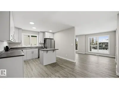 Interior photo 2 of 98 HEATHERGLEN CR