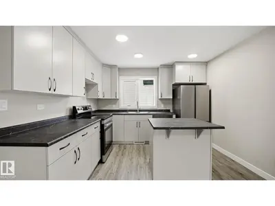 Interior photo 3 of 98 HEATHERGLEN CR