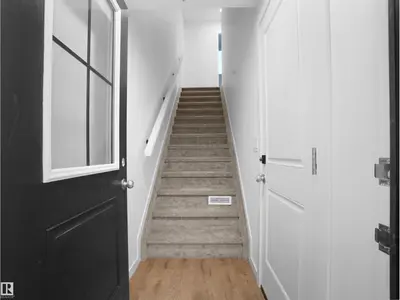 Interior photo 1 of #67 525 Secord BV NW