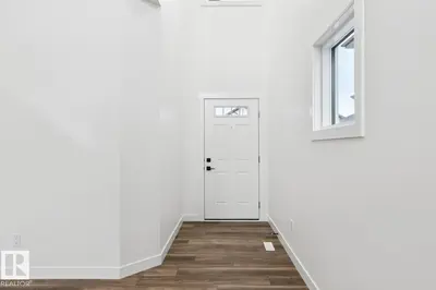 Interior photo 1 of 1519 11 AV NW