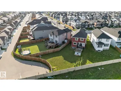 Interior photo 2 of 2171 51 ST SW