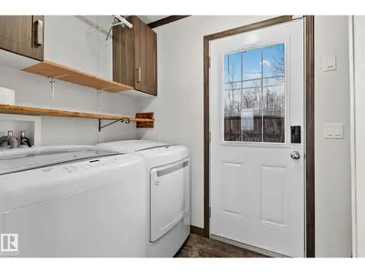 Interior photo 4 of 55330 RGE ROAD 63