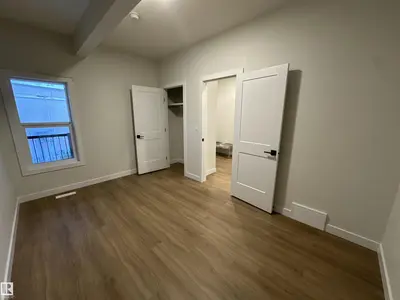 Interior photo 4 of 187 CALEDON CR