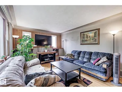 Interior photo 3 of 11559 80 AV NW