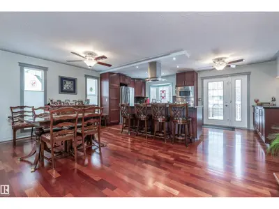 Interior photo 2 of 455 VILLAGE SQ