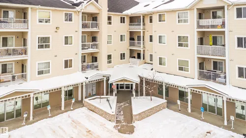 #211 4310 33 ST, Stony Plain - $165,000
