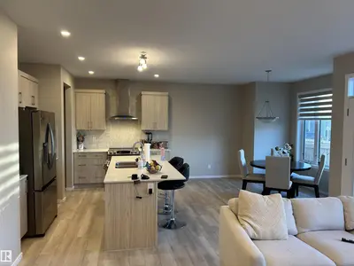 Interior photo 4 of 1019 OLD MAN CREEK BV