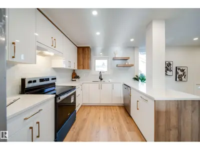 Interior photo 1 of 5394 38A AV NW