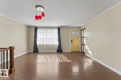 Interior photo 1 of 5508 51 AV