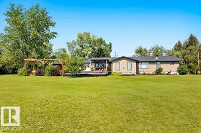 Interior photo 3 of 25421 TWP ROAD 554