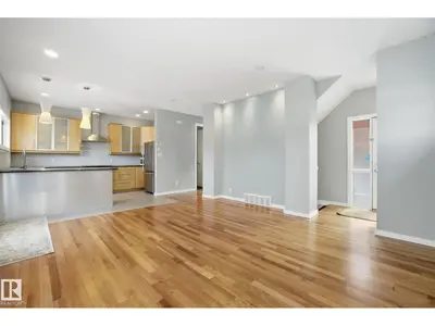 Interior photo 4 of #4 14315 Stony Plain RD NW