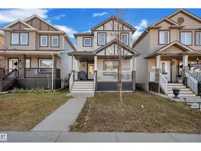 Interior photo 4 of 3131 14 AV NW