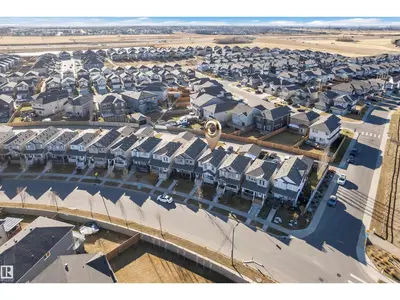 Interior photo 3 of 3131 14 AV NW