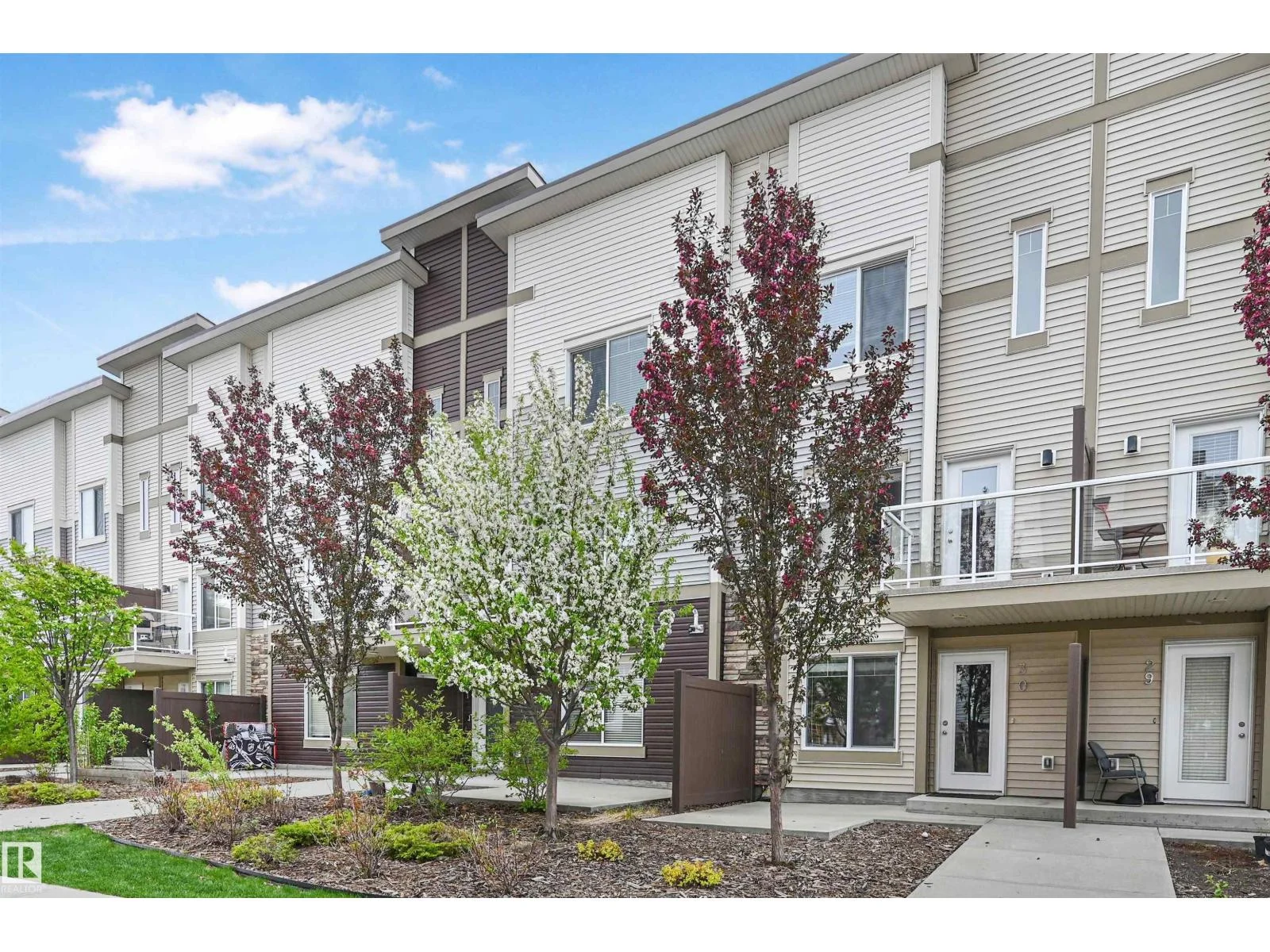 #30 804 WELSH DR SW, Edmonton - 2 bedroom Townhouse for sale