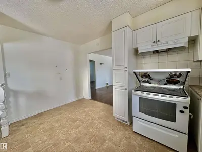 Interior photo 2 of 5230 50 ST